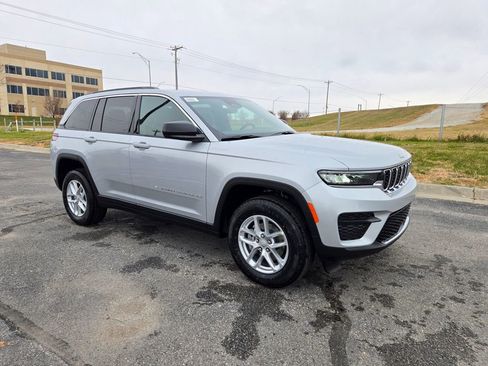 New 2025 Jeep Grand Cherokee Laredo X image 1