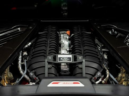 Used 2025 Chevrolet Corvette Z06 RWD image 56