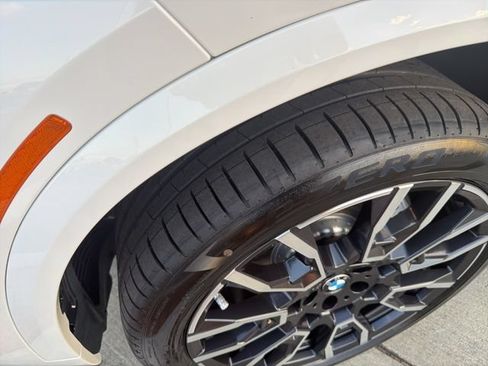 Used 2026 BMW X5 sDrive40i w/ M Sport Package RWD image 7