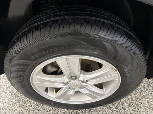 Used 2022 Chevrolet Trax LT w/ LT Convenience Package image 12