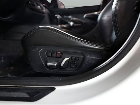 Used 2016 BMW M3 RWD image 34