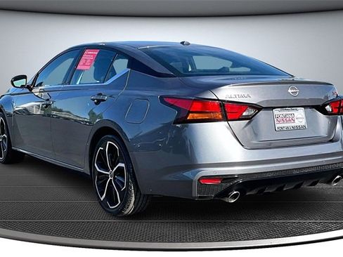 Certified 2024 Nissan Altima 2.5 SR image 4