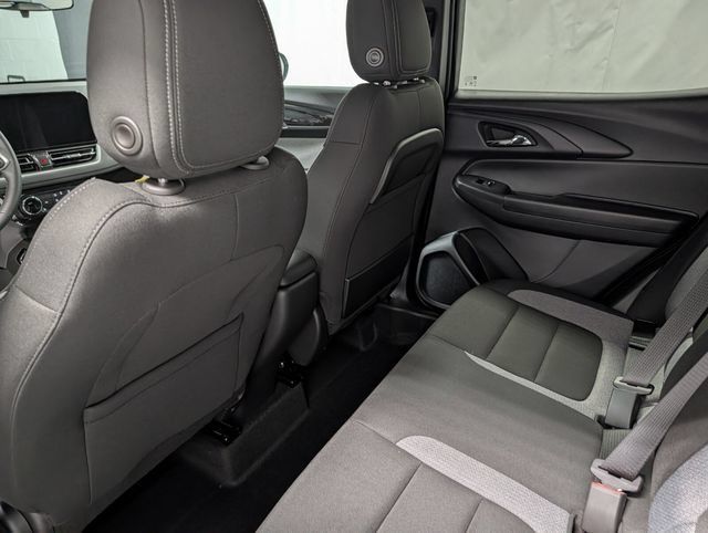 New 2026 Chevrolet TrailBlazer LT w/ Midnight Edition FWD image 13