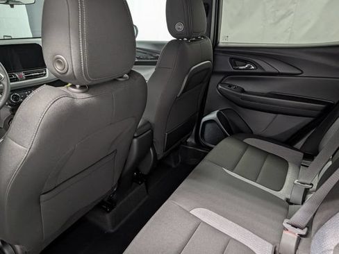 New 2026 Chevrolet TrailBlazer LT w/ Midnight Edition FWD image 13