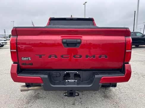 Used 2026 Toyota Tacoma SR5 AWD/4WD image 5