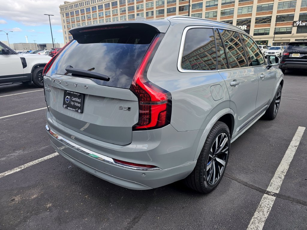 Certified 2025 Volvo XC90 B5 Core AWD/4WD image 3