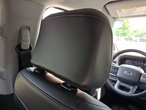 Used 2024 Ford F250 Lariat w/ Black Appearance Package AWD/4WD image 14