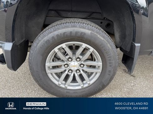 Used 2023 Chevrolet Colorado LT w/ LT Convenience Package II AWD/4WD image 6