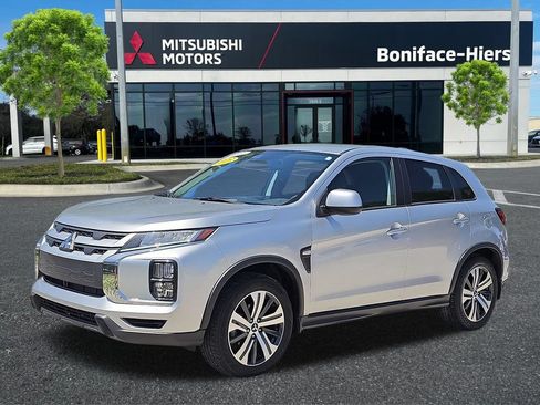 Used 2023 Mitsubishi Outlander Sport ES AWD/4WD image 2