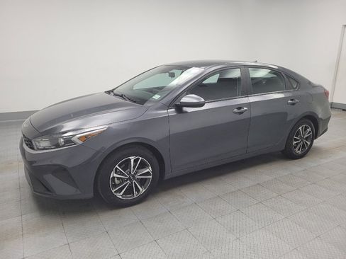 Used 2024 Kia Forte LXS image 2