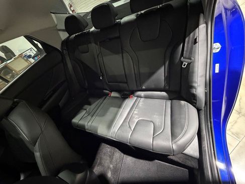 Used 2026 Hyundai Elantra Limited FWD image 17