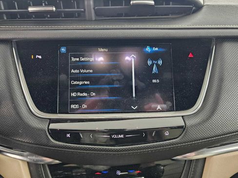 Used 2019 Cadillac XT5 FWD image 24