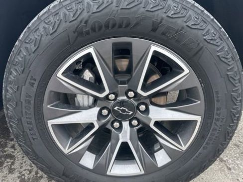 Used 2023 Chevrolet Tahoe Z71 w/ Luxury Package image 14