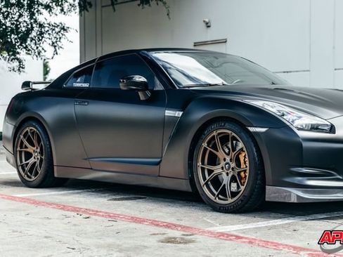 Used 2010 Nissan GT-R Premium AWD/4WD image 58