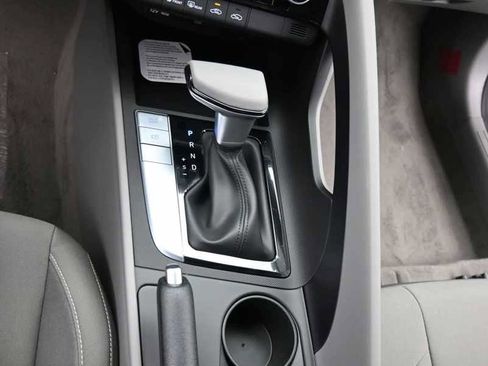 New 2026 Hyundai Elantra Sport FWD image 21