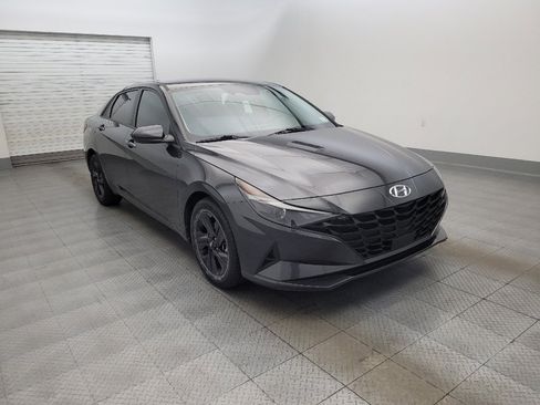 Used 2022 Hyundai Elantra SEL w/ Convenience Package FWD image 13