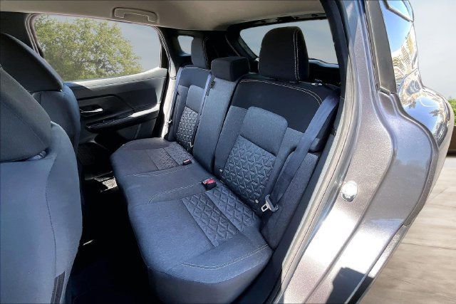 Certified 2025 Nissan Kicks SV FWD image 21