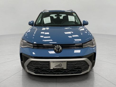 New 2025 Volkswagen Taos SE image 9