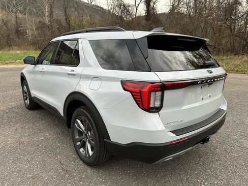 New 2026 Ford Explorer Active w/ Active Comfort Package image 5