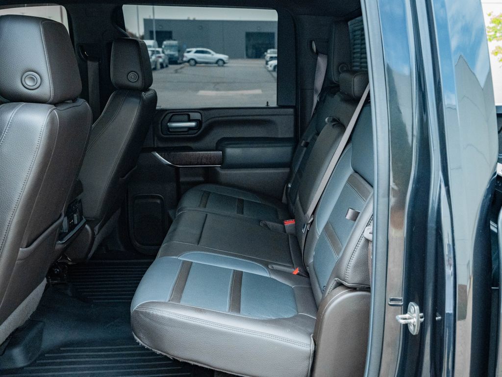 Used 2021 GMC Sierra 2500 Denali w/ Denali Ultimate Package AWD/4WD image 42