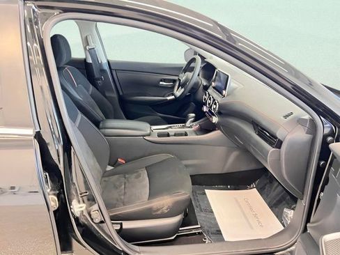 Used 2022 Nissan Sentra SR w/ Midnight Edition image 13