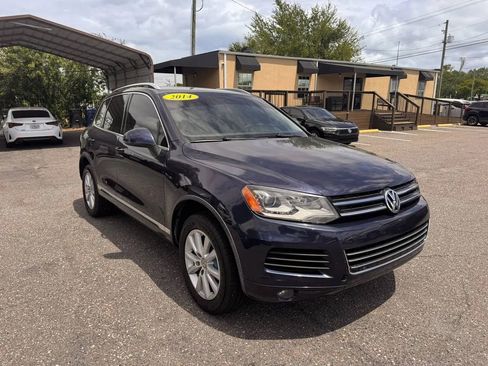 Used 2014 Volkswagen Touareg Sport AWD/4WD image 8