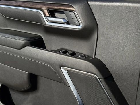 Certified 2025 Chevrolet Silverado 1500 LT image 25