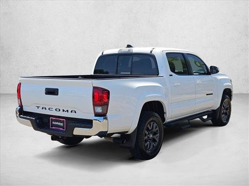 Used 2022 Toyota Tacoma SR5 w/ SR5 Appearance Package (SM) RWD image 5