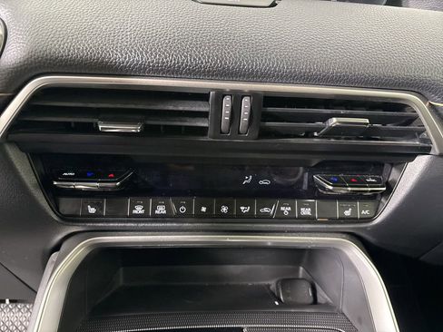 Used 2024 MAZDA CX-90 3.3 Turbo w/ Preferred Plus image 18