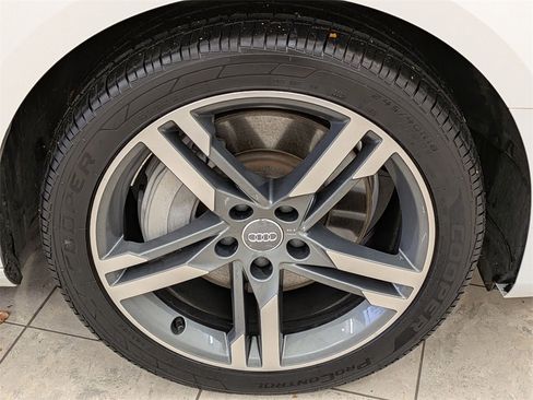 Used 2018 Audi A4 2.0T Premium Plus w/ Premium Plus Package image 12