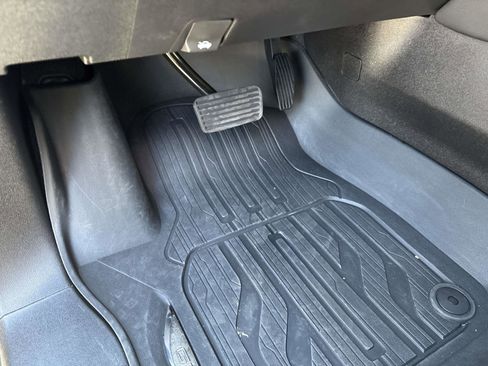 Certified 2024 GMC Yukon XL Denali w/ Advanced Technology Package image 26