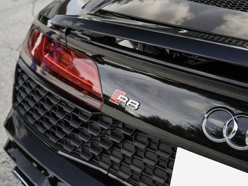 Used 2023 Audi R8 V10 performance RWD image 38