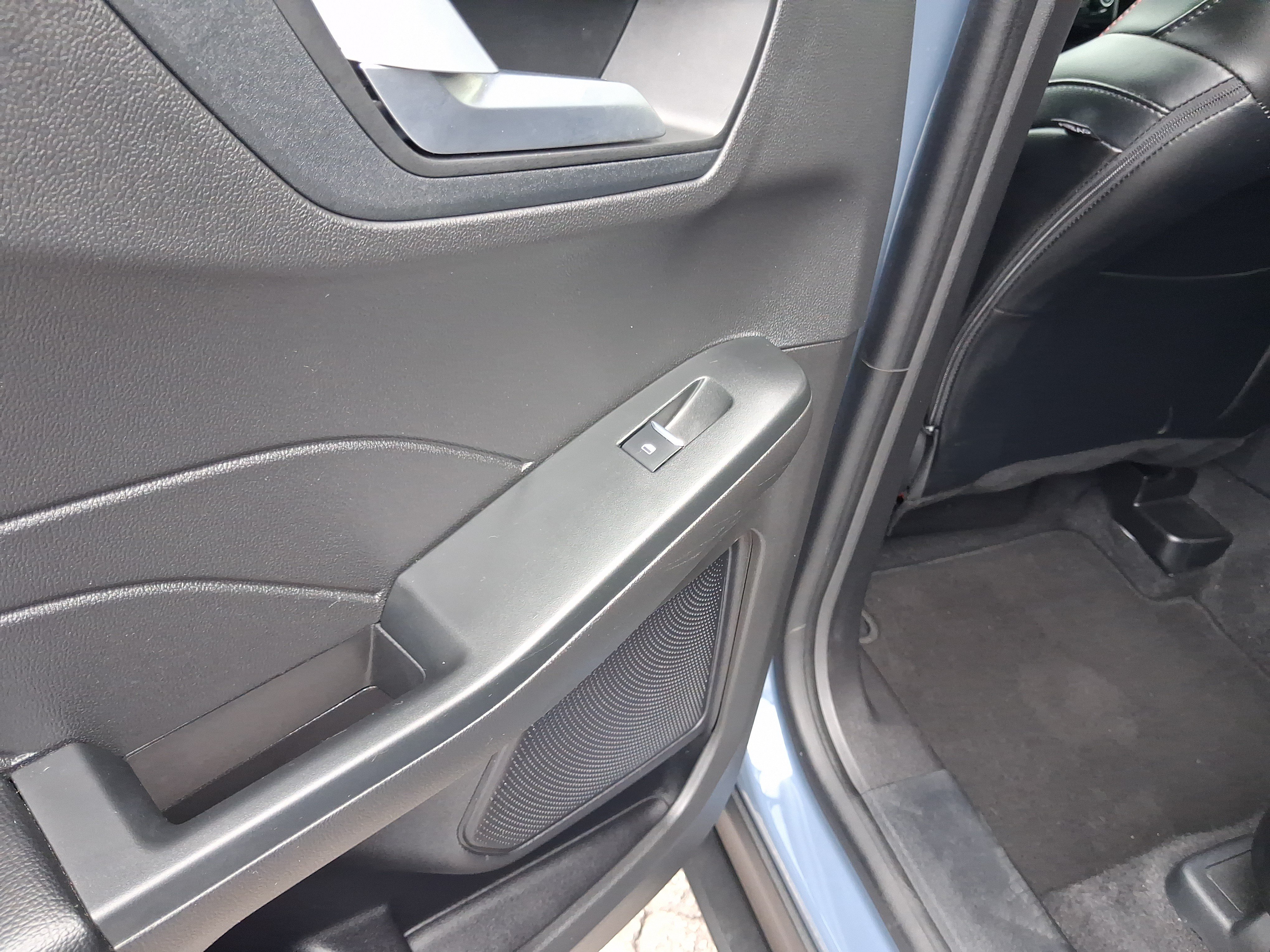 Used 2024 Ford Escape ST-Line w/ Tech Pack #1 FWD image 10