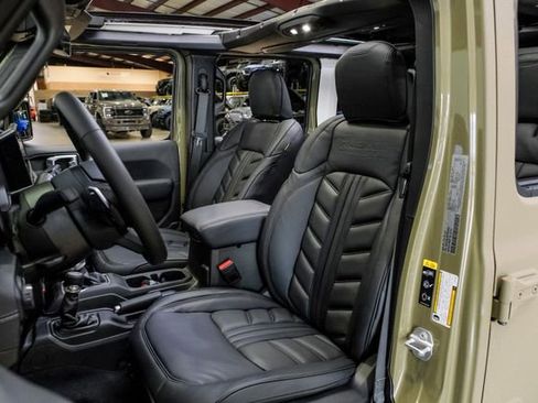 Used 2025 Jeep Wrangler Unlimited Rubicon 392 image 18