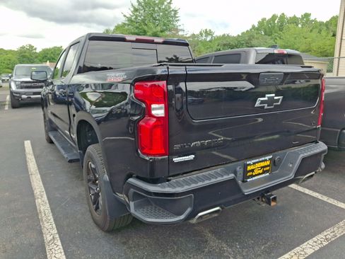 Used 2021 Chevrolet Silverado 1500 LT Trail Boss w/ Convenience Package II AWD/4WD image 7