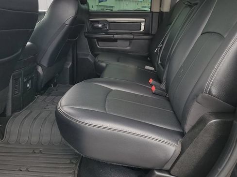 Used 2018 RAM 2500 Laramie w/ Sport Appearance Group AWD/4WD image 11