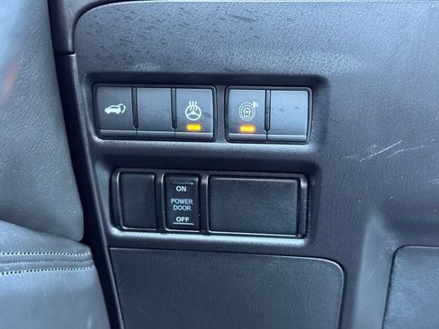 Used 2024 Nissan Armada SL w/ Captain's Chairs Package image 31