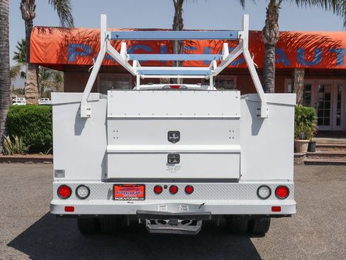 Used 2022 Ford F550 2WD SuperCab Super Duty image 8