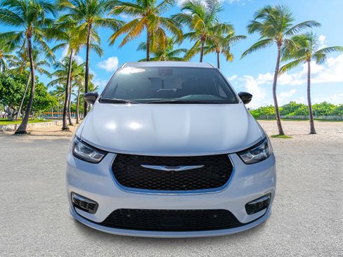 New 2026 Chrysler Pacifica Select FWD image 8