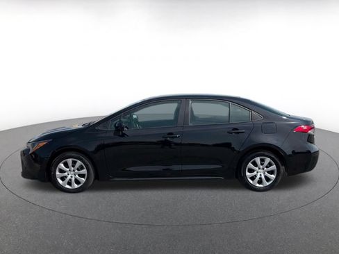 Used 2025 Toyota Corolla LE FWD image 9