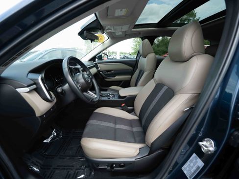 Used 2025 MAZDA CX-50 AWD 2.5 S w/ Premium Package image 9