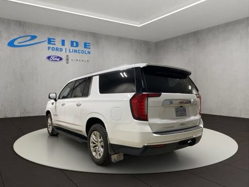 Used 2021 GMC Yukon XL SLT w/ Rear Media and Nav Package AWD/4WD image 8