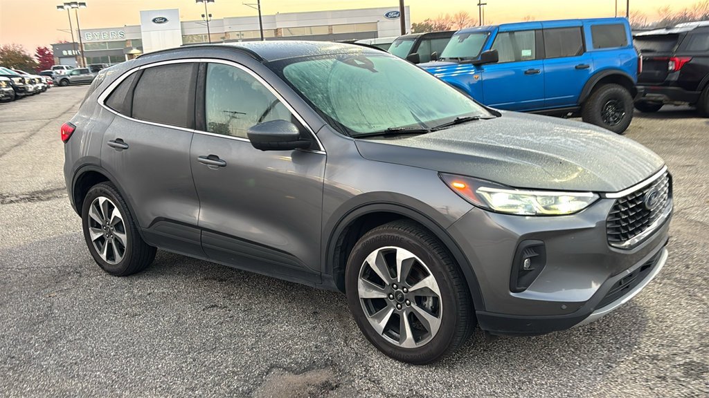 Used 2024 Ford Escape Platinum AWD/4WD image 26