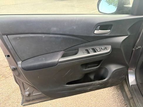 Used 2016 Honda CR-V SE image 9