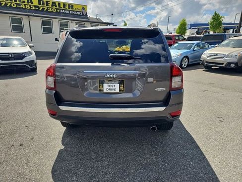 Used 2017 Jeep Compass High Altitude image 8