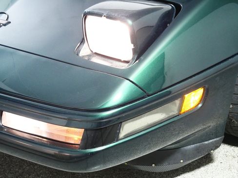 Used 1995 Chevrolet Corvette Coupe RWD image 16