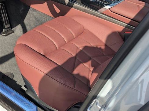 New 2026 BMW 740i image 4