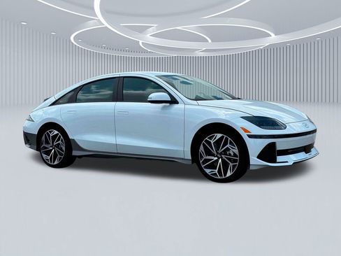 New 2025 Hyundai Ioniq 6 SEL image 10