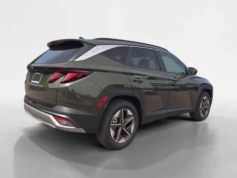 New 2026 Hyundai Tucson SEL FWD image 3