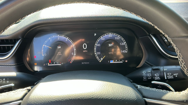 Used 2023 Jeep Grand Cherokee Altitude AWD/4WD image 15